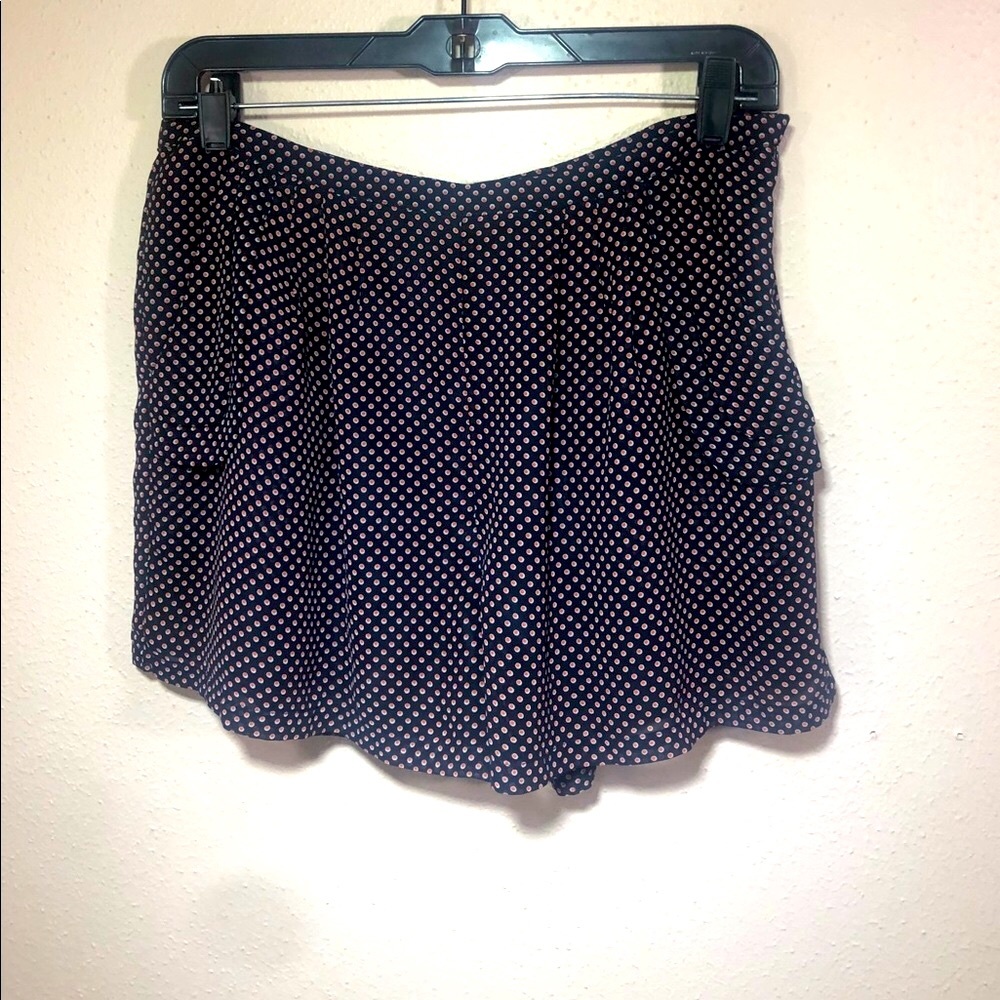 NWT Dressy Shorts Size L